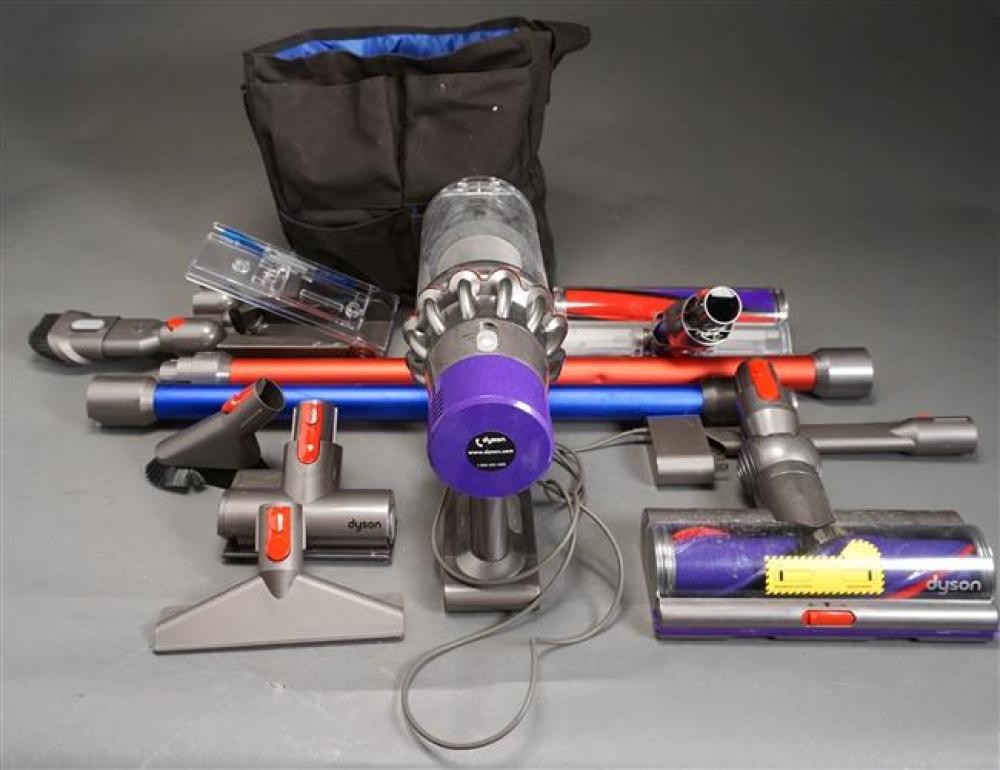 DYSON CYCLONE STICK VACUUMDyson
