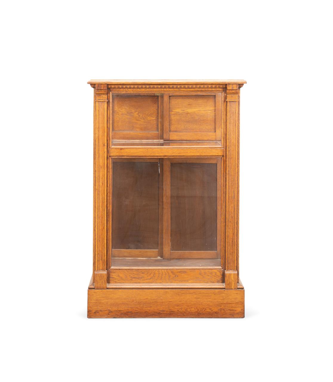 E. 20TH C. AMERICAN OAK & GLASS