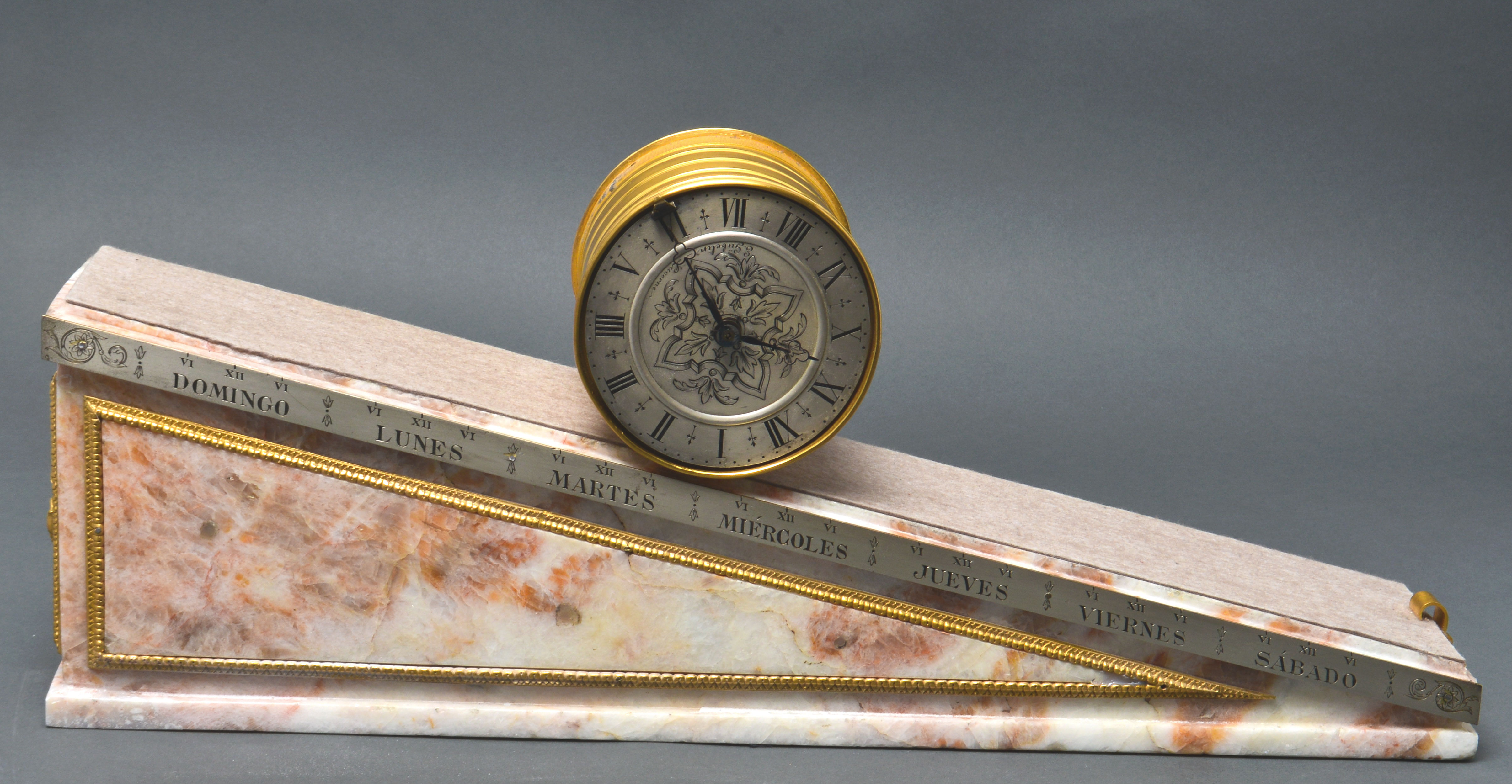 E GUBELIN LUCERNE 7-DAY MARBLE