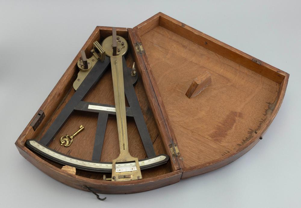 E. & G.W. BLUNT CASED SEXTANT NEW
