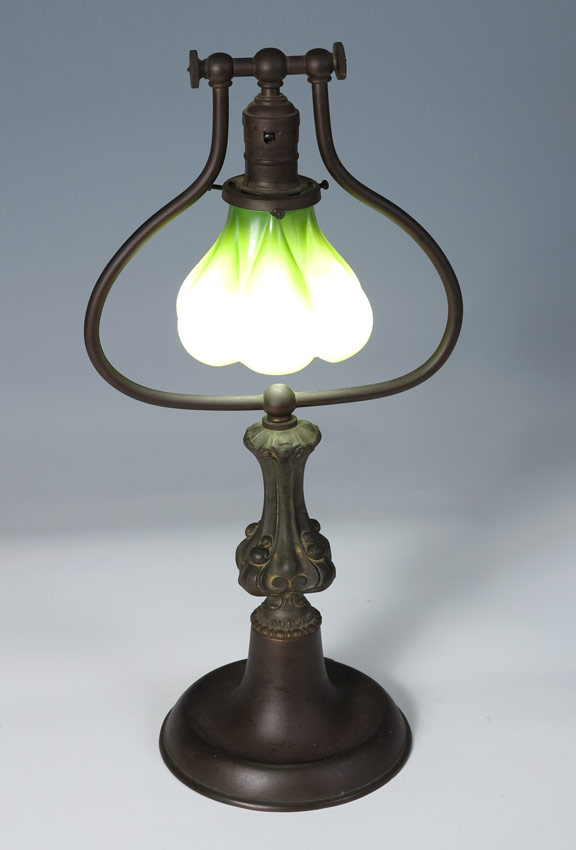 E. MILLER TULIP SHADE TABLE LAMP: