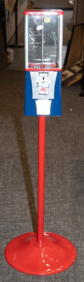 EAGLE GUMBALL MACHINE ON STAND