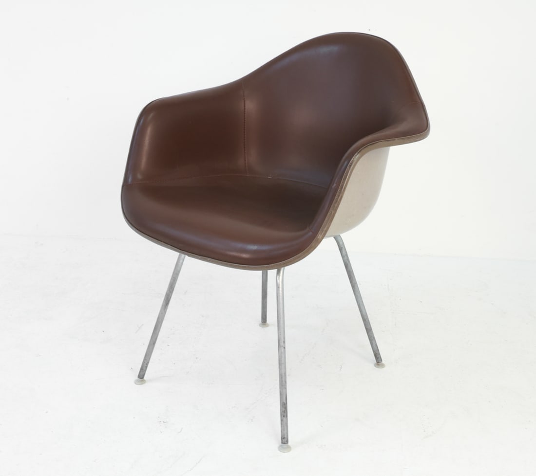 EAMES HERMAN MILLER DAX CHAIR C.