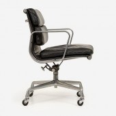 EAMES HERMAN MILLER LEATHER "S