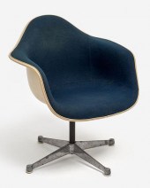 EAMES VINTAGE HERMAN MILLER PA