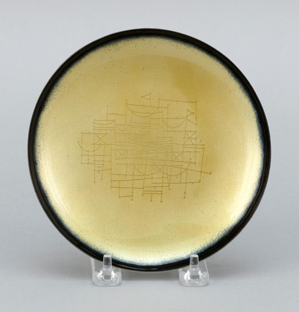 EARL PARDON FOR TOWLE MODERNIST