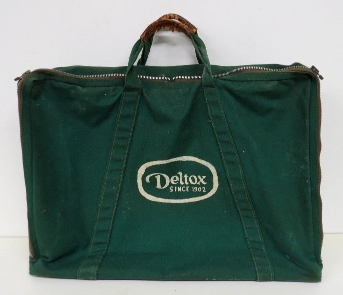 EARLY 1900'S DELTOX GRASS RUG CO.