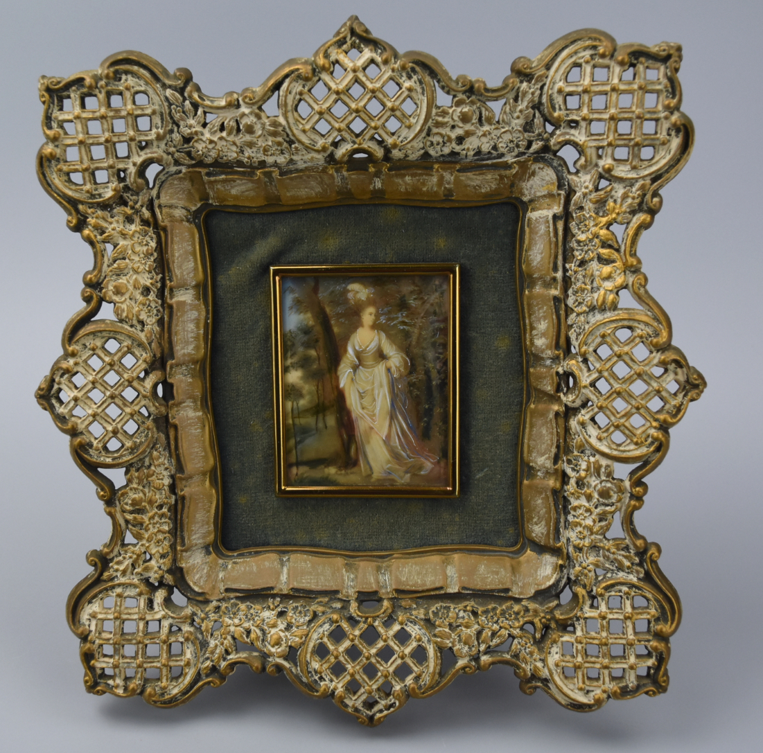 EARLY 1930`S CAMEO CREATION