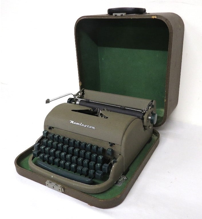 EARLY 1950'S REMINGTON TYPEWRITER