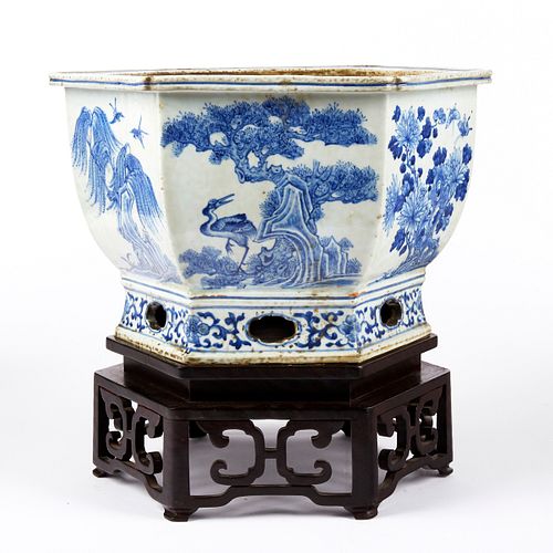 EARLY 19TH C. CHINESE PORCELAIN