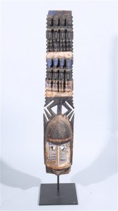Early 19th C. Elaborate Creste