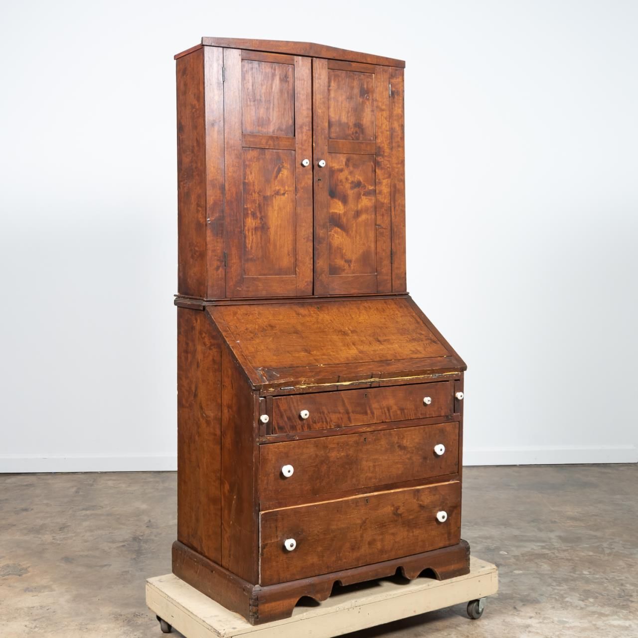 EARLY 19TH CENTURY AMERICAN PINE