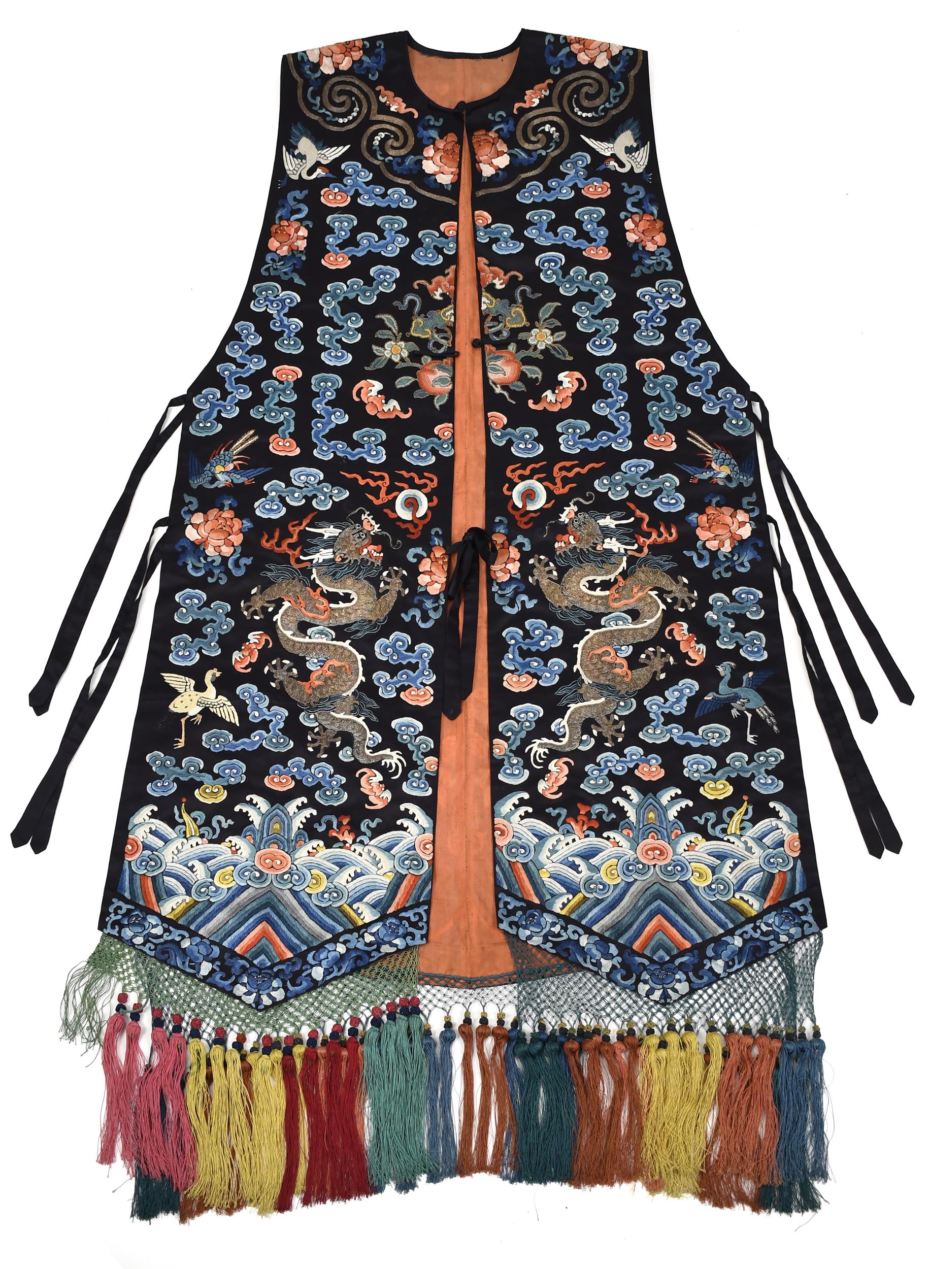 EARLY 20TH C. EMBROIDERED CHINESE