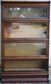 EARLY 20TH C OAK BARRISTER STA