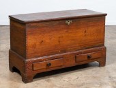 EARLY 20TH CENTURY AMERICAN DE