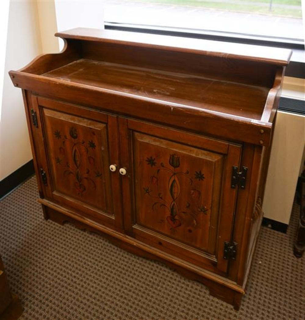 EARLY AMERICAN STYLE PAINTED AND