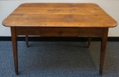 EARLY AMERICAN STYLE PINE DINI