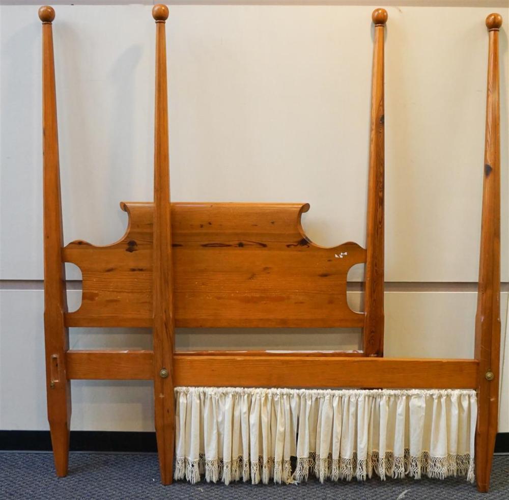 EARLY AMERICAN STYLE PINE DOUBLE
