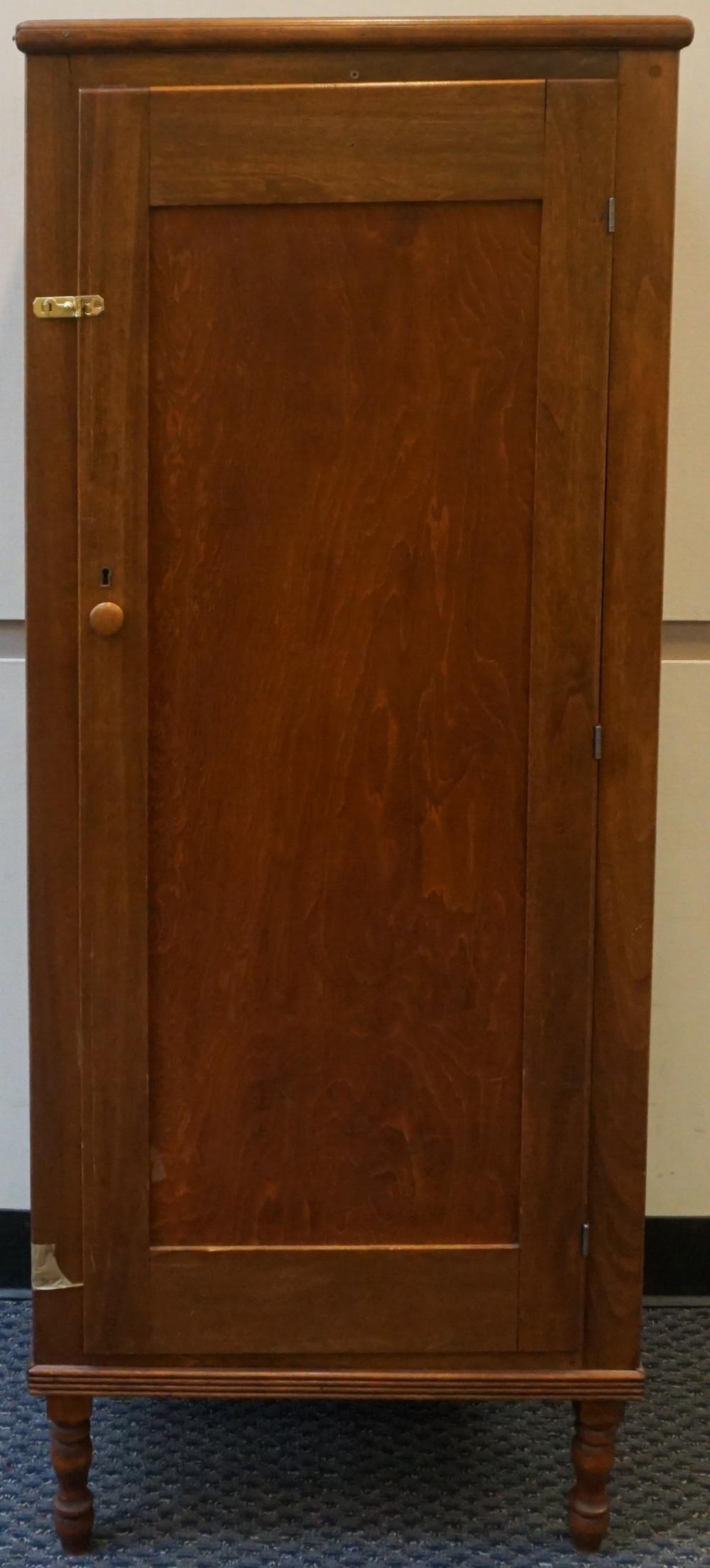 EARLY AMERICAN STYLE PINE NARROW