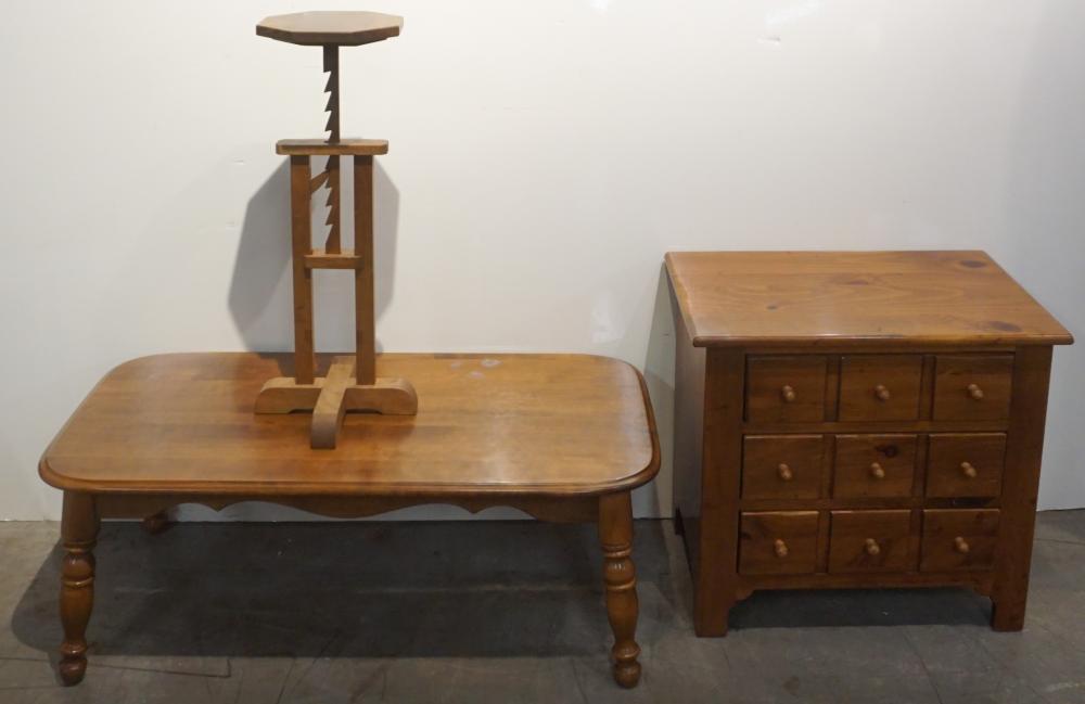 EARLY AMERICAN STYLE PINE SIDE