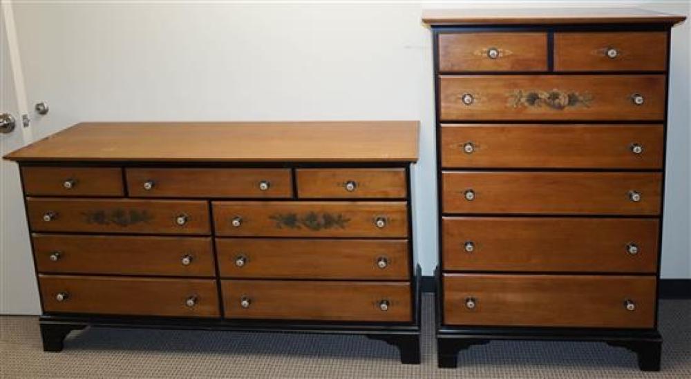 EARLY AMERICAN STYLE STENCILED