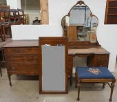 EARLY AMERICAN STYLE WALNUT CH