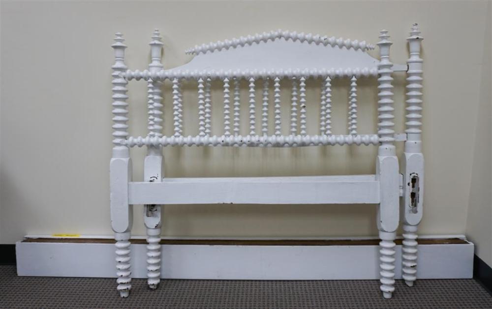 EARLY AMERICAN STYLE WHITE