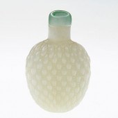 EARLY CHINESE JADE SNUFF BOTTL