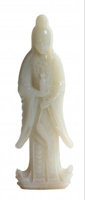 EARLY CHINESE WHITE JADE STAND