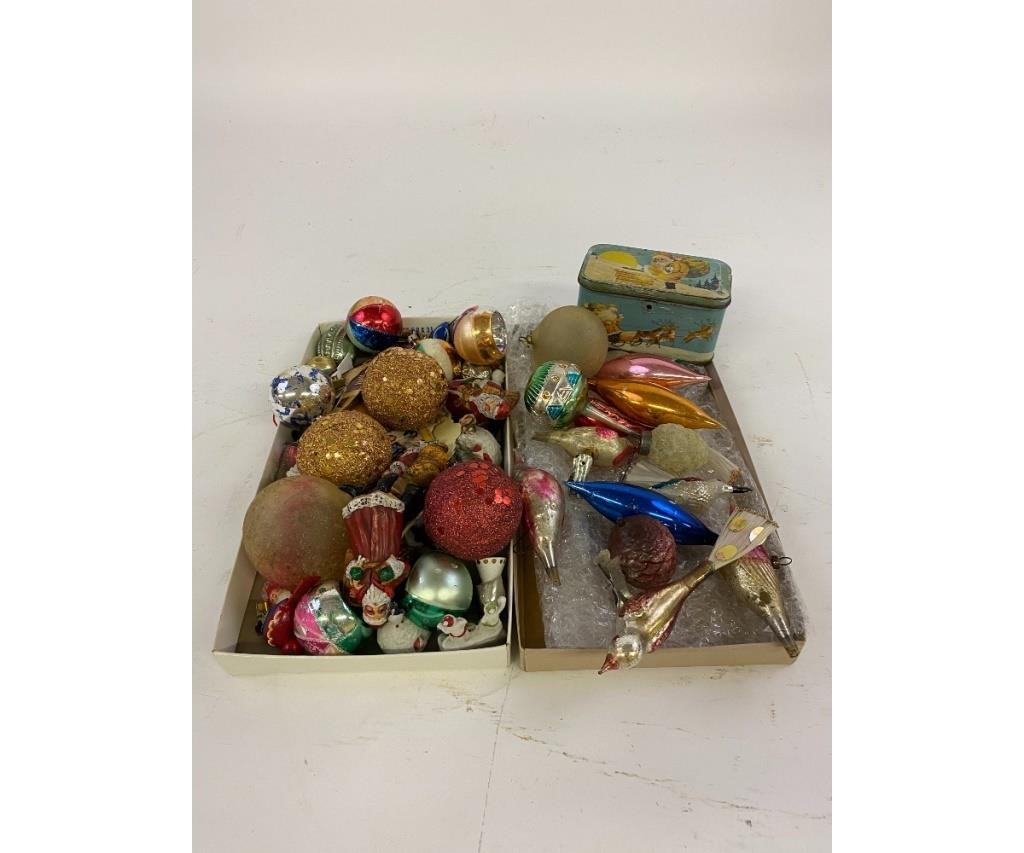Early Christmas tree ornaments