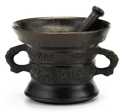 Early Dutch bronze two-handled