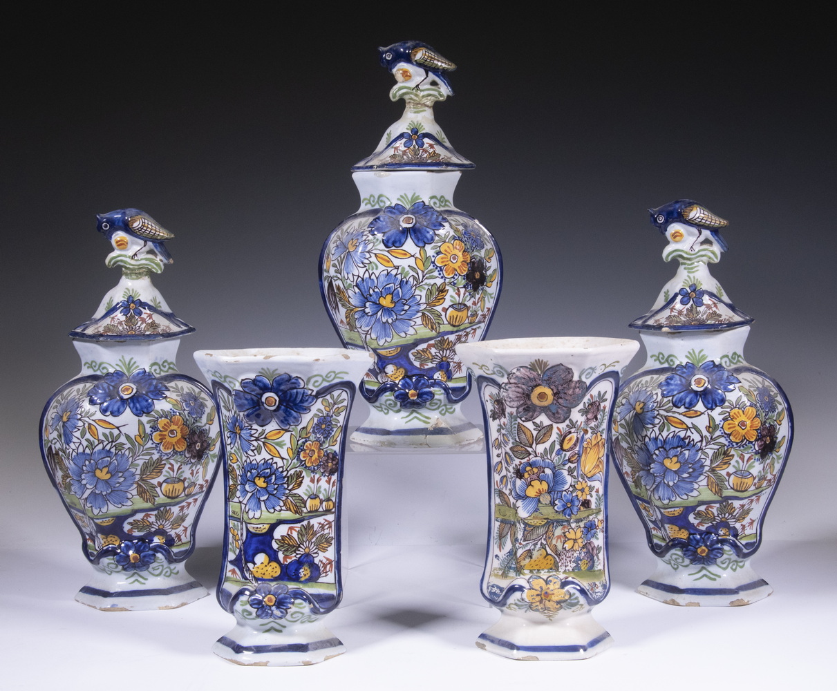 EARLY DUTCH DELFT GARNITURE SET (5)