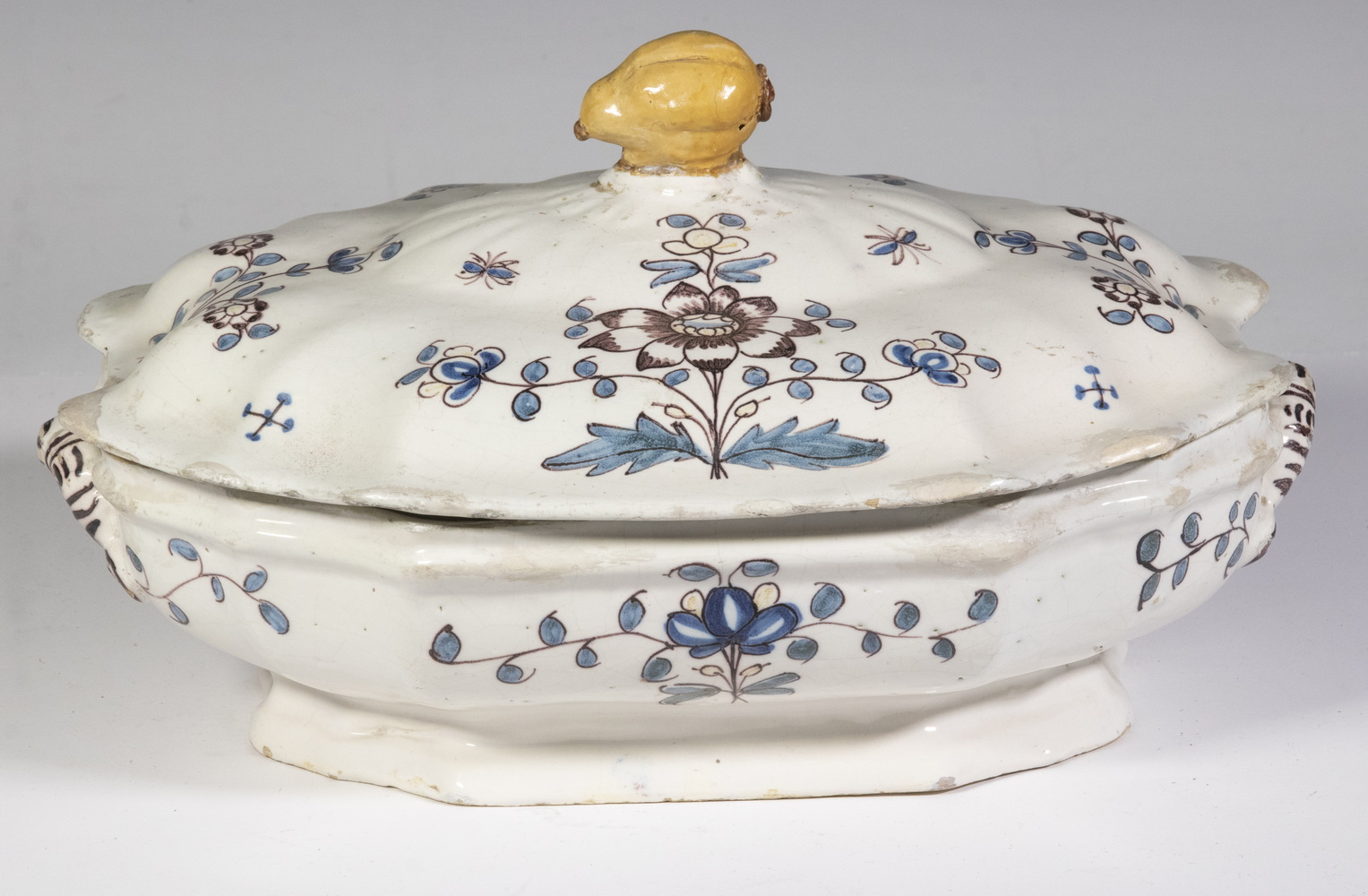 EARLY FRENCH FAIENCE LIDDED