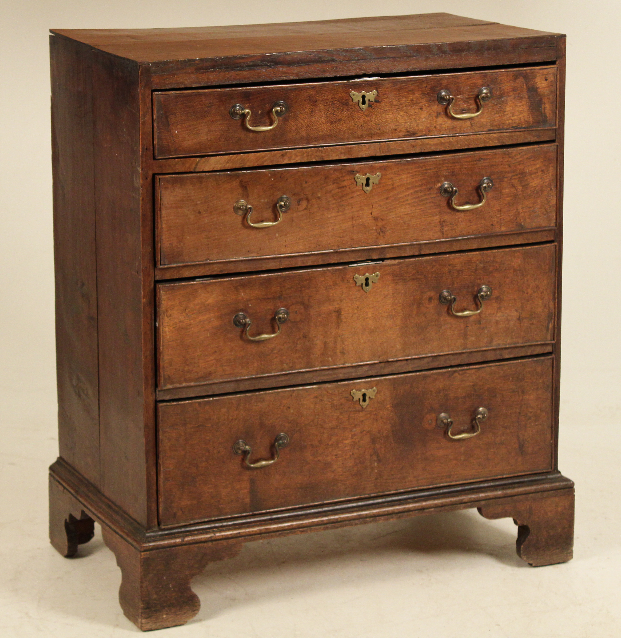 EARLY GEORGIAN OAK CHEST EARLY