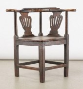 EARLY GEORGIAN OAK CORNER CHAI