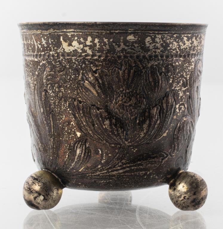 EARLY GERMAN SILVER BEAKER, 17TH