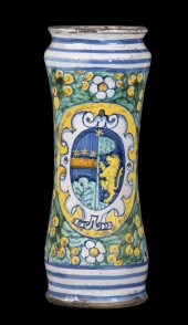 EARLY ITALIAN MAIOLICA ALBAREL