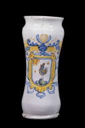 EARLY ITALIAN MAIOLICA ALBAREL