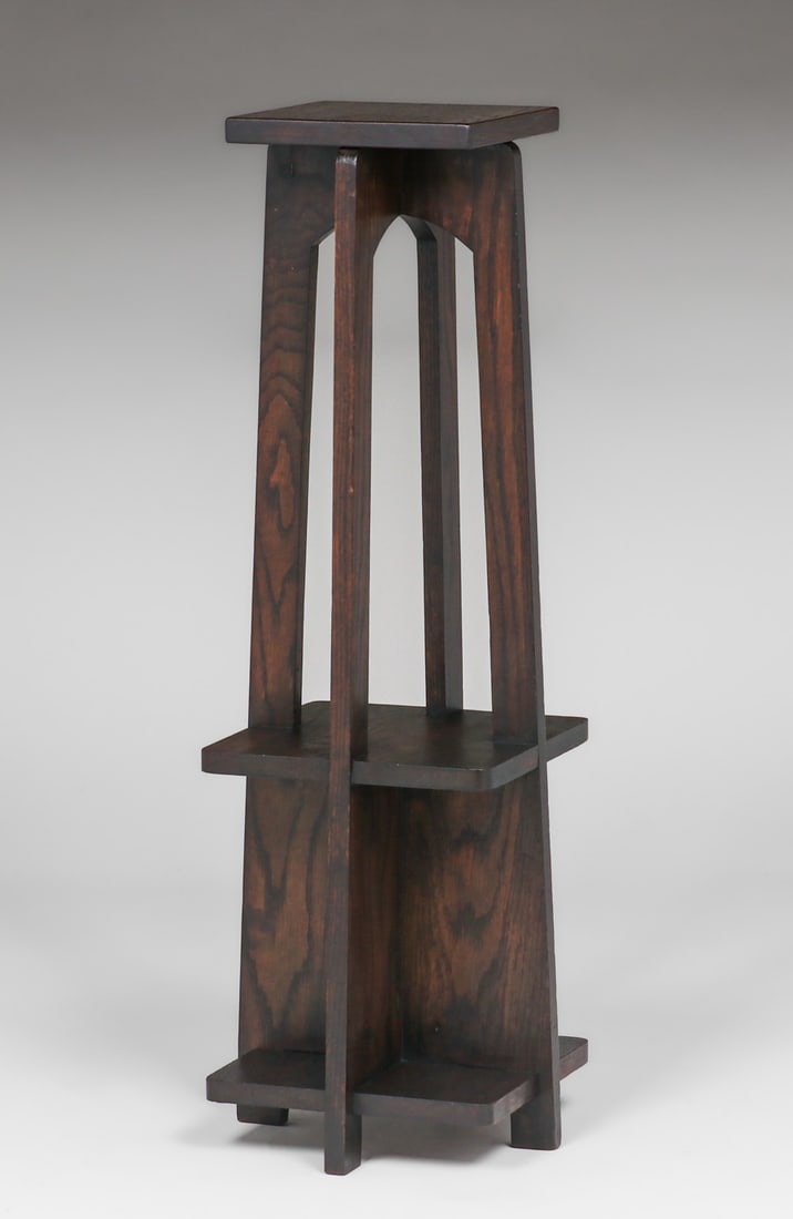 EARLY LIMBERT OAK PEDESTAL