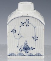 EARLY PORCELAIN TEA CADDY Late
