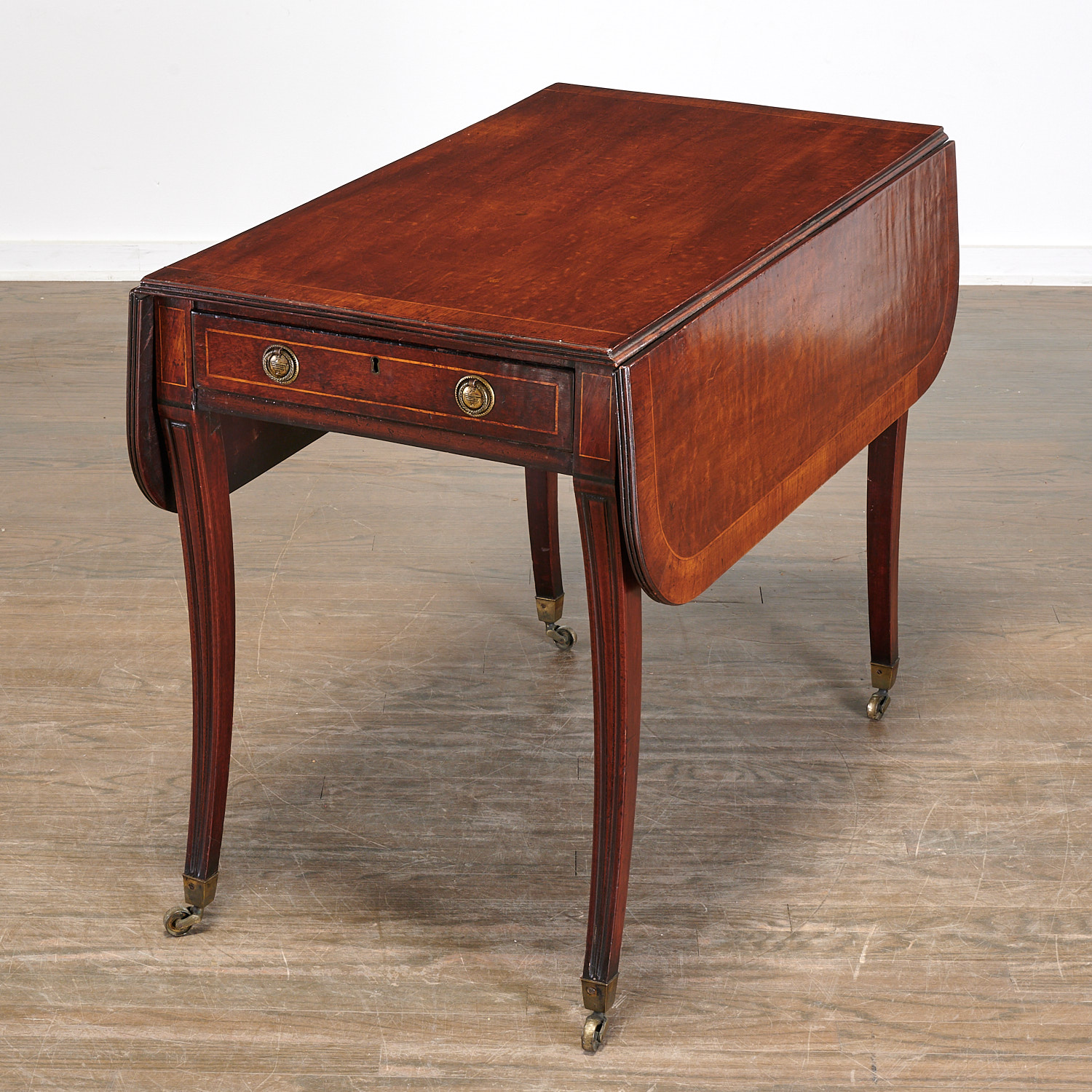EARLY REGENCY MAHOGANY PEMBROKE