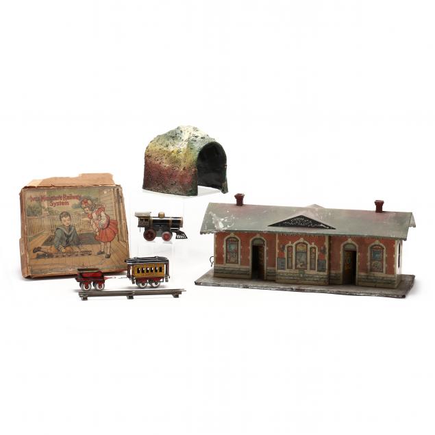 EARLY TRAIN AND ACCESSORIES BY