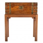 EARLY VICTORIAN ROSEWOOD TRAVE