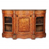 EARLY VICTORIAN WALNUT, KINGWO