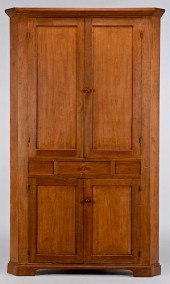 EAST TN BLIND DOOR CORNER CUPB