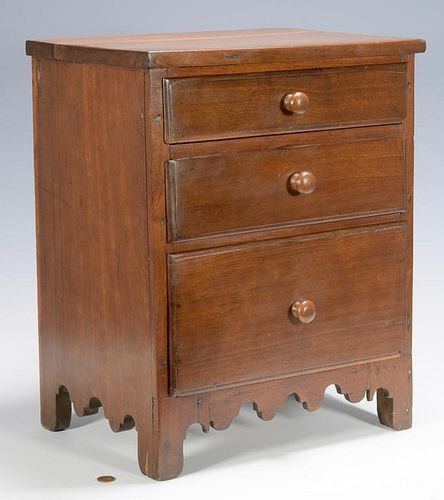 EAST TN MINIATURE CHEST OF