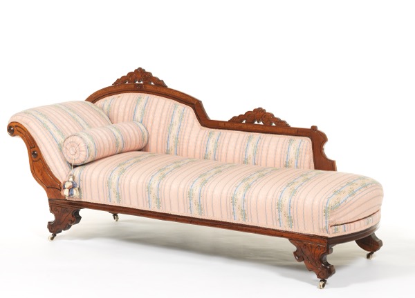 EASTLAKE CARVED RECAMIER DAY BED