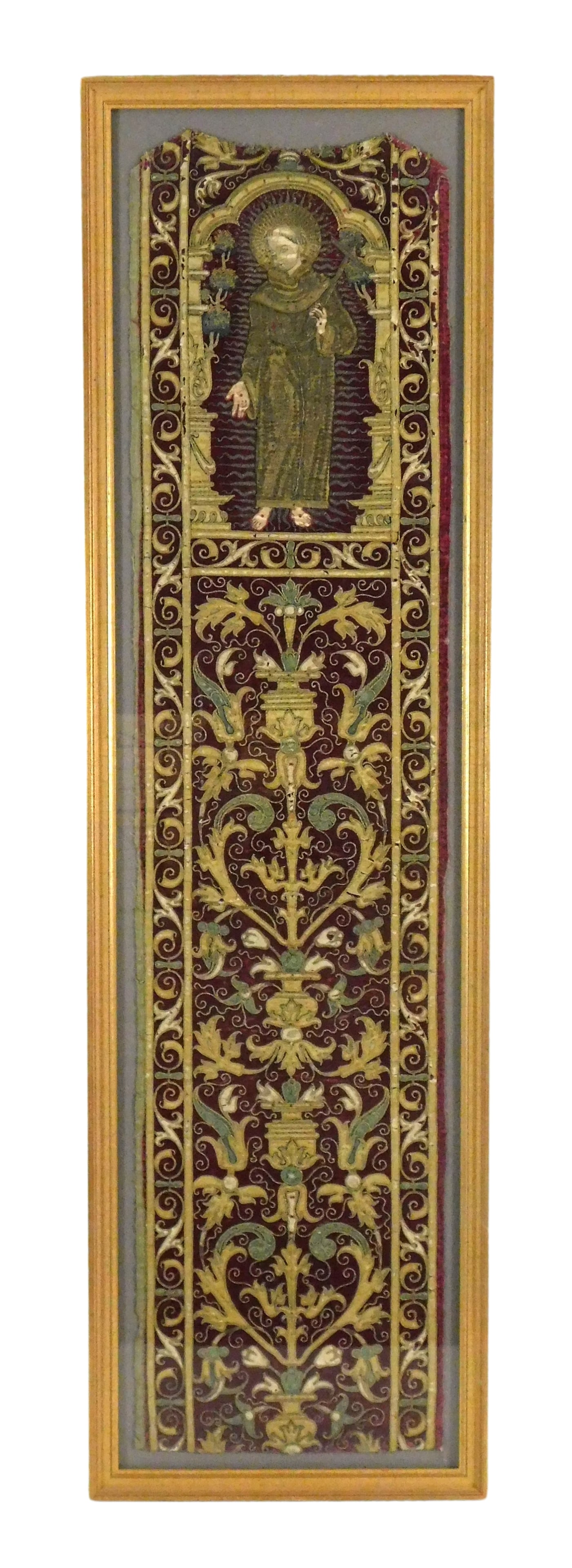ECCLESIASTICAL VESTMENT: ORPHREY