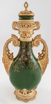 ECLECTIC 19TH CENTURY PORCELAI