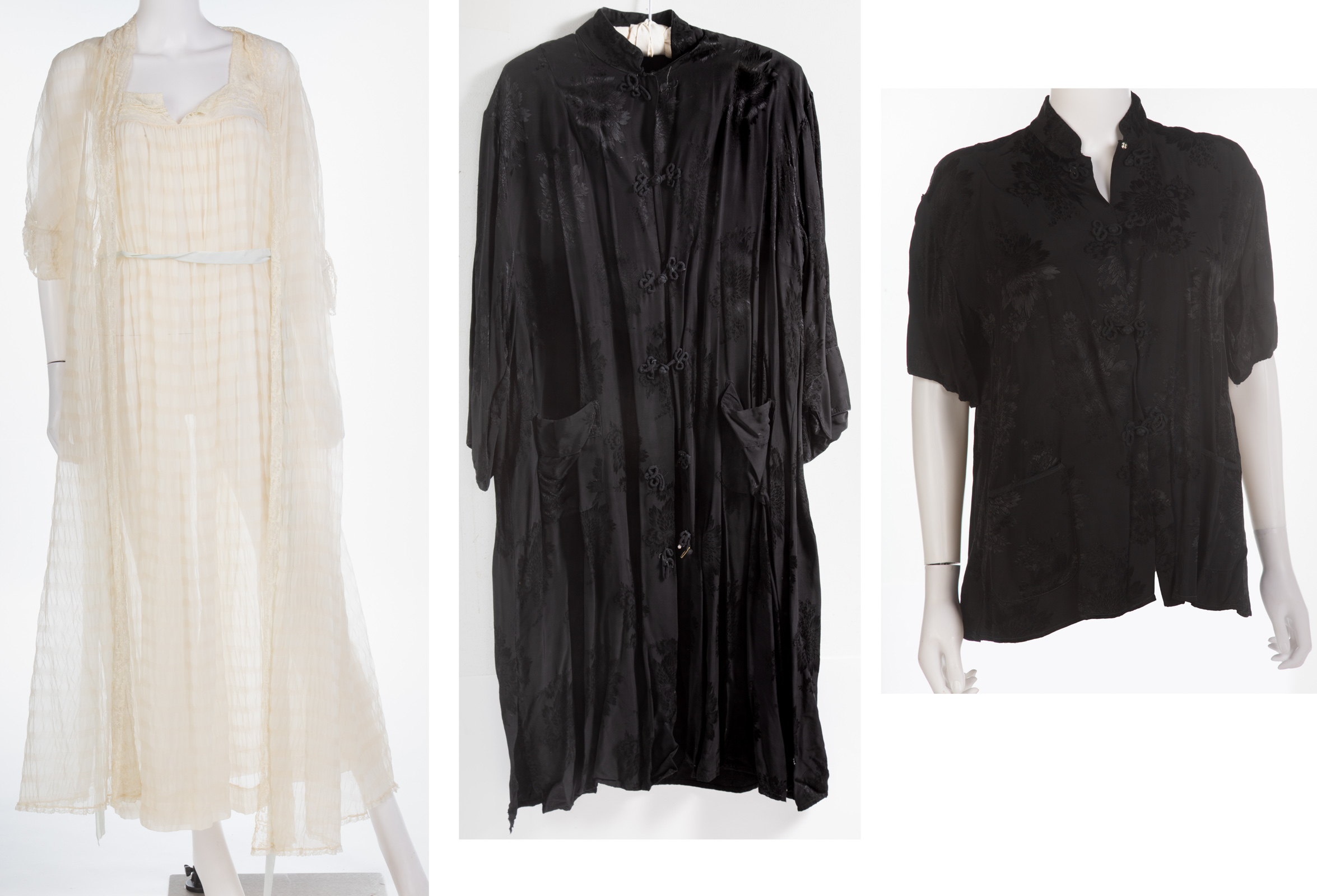 ECLECTIC GROUP OF VINTAGE